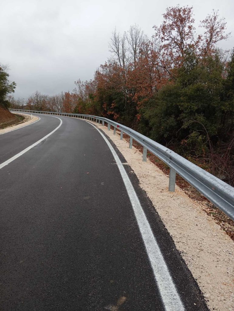Αχλαδιά – Πετρωτό Δομοκού: ” Αποκαταστάθηκε ο δρόμος μετά  από την τεράστια καταστροφή του Daniel”.
