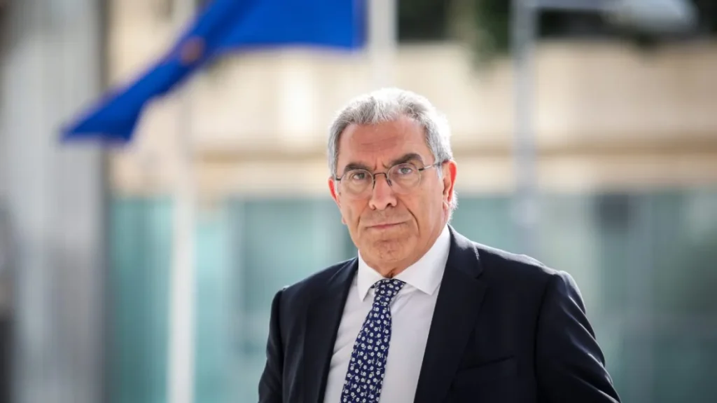 Καπερνάρος για Τέμπη: Σε νέα βίντεο που καταθέσαμε, εγώ είδα ότι η εμπορική αμαξοστοιχία κουβαλάει μόνο λαμαρίνες