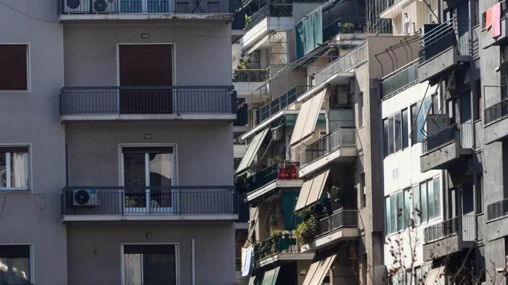 ΑΑΔΕ: Άνοιξε η εφαρμογή για διορθώσεις στο Ε9