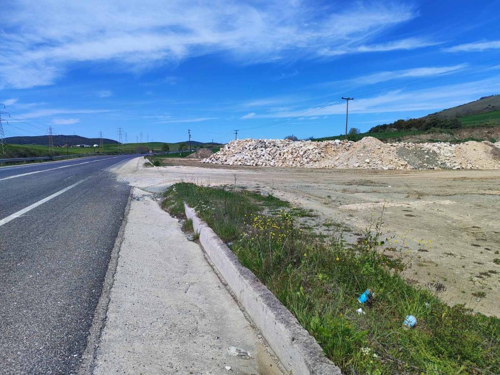 Δομοκός : Πωλείται οικόπεδο