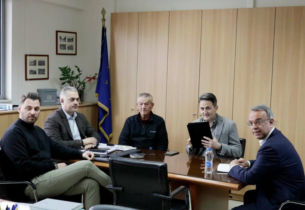 Ο Χρήστος Σταϊκούρας στο Επιμελητήριο Φθιώτιδας (ΦΩΤΟ) Ο Χρήστος Σταϊκούρας στο Επιμελητήριο Φθιώτιδας (ΦΩΤΟ)