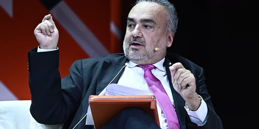 Βερβεσός: Από το κορωνοπάρτι στις θεωρίες συνωμοσίας για τα Τέμπη -Πώς «έθαψε» το πόρισμα Δέδε