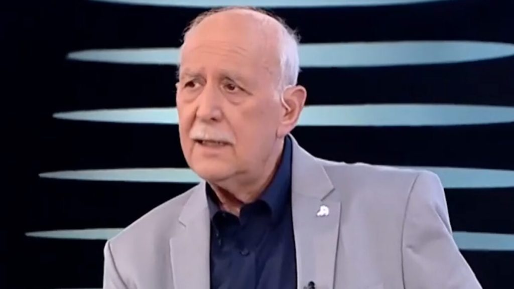 Γιώργος Παπαδάκης: Ανακοίνωσε δακρυσμένος ότι σταματάει από το «Καλημέρα Ελλάδα» – «Δεν είμαι πια νέος» Γιώργος Παπαδάκης: Ανακοίνωσε δακρυσμένος ότι σταματάει από το «Καλημέρα Ελλάδα» – «Δεν είμαι πια νέος»