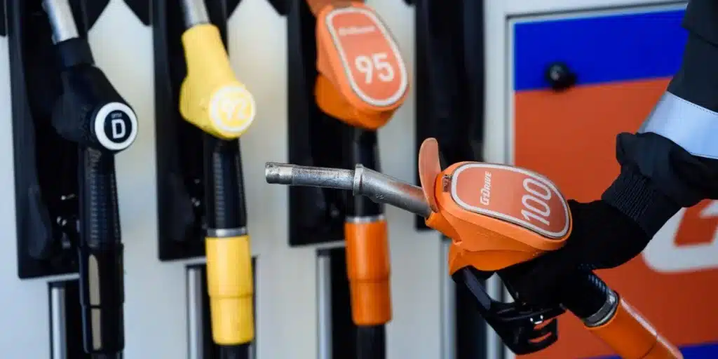 Καύσιμα: Πέφτουν οι τιμές, πού θα φθάσει η βενζίνη στην Αττική -Αυξάνονται τα παραβατικά πρατήρια