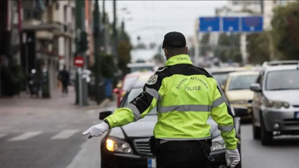 Συγγρού: Γνωστός επιχειρηματίας ο οδηγός του supercar που έτρεχε με 291 χιλιόμετρα