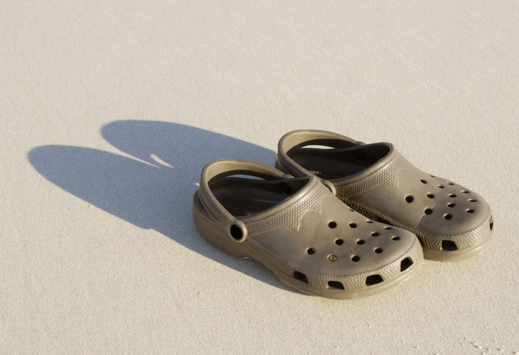Crocs: Το απόλυτο παπούτσι για κάθε ώρα της μέρας