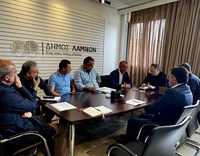 Συνάντηση εργασίας του Βουλευτή Φθιώτιδας κ. Χρήστου Σταϊκούρα με τον Δήμαρχο Λαμιέων κ. Πανουργιά Παπαϊωάννου Συνάντηση εργασίας του Βουλευτή Φθιώτιδας κ. Χρήστου Σταϊκούρα με τον Δήμαρχο Λαμιέων κ. Πανουργιά Παπαϊωάννου