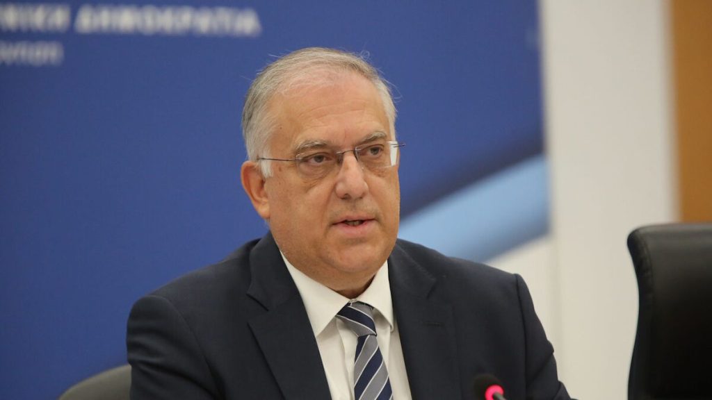 Θεοδωρικάκος: Αυστηρός έλεγχος σε ασφαλιστικές εταιρείες για καταχρηστικούς όρους και αθέμιτες πρακτικές Θεοδωρικάκος: Αυστηρός έλεγχος σε ασφαλιστικές εταιρείες για καταχρηστικούς όρους και αθέμιτες πρακτικές