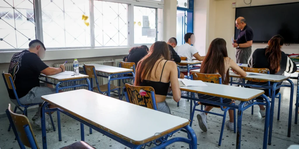 Πρεμιέρα εξετάσεων σήμερα για τα λύκεια -Πότε ξεκινούν οι Πανελλαδικές Πρεμιέρα εξετάσεων σήμερα για τα λύκεια -Πότε ξεκινούν οι Πανελλαδικές