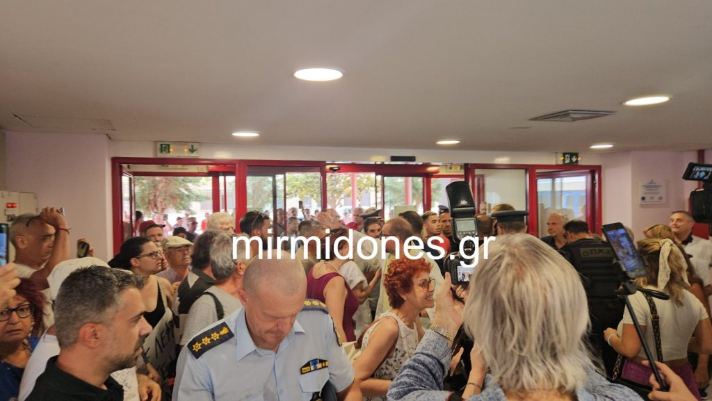 Ένταση κατά τη διάρκεια των εγκαινίων του ΤΕΠ στο Νοσοκομείο Λαμίας(φωτογραφίες-video)