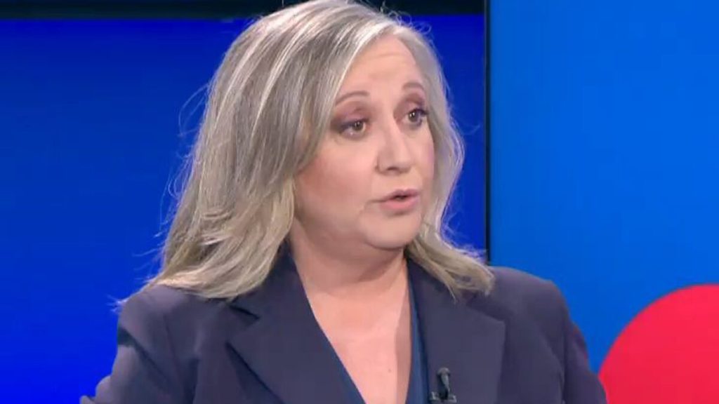 Ηρώ Καριοφύλλη: Η κηδεία της δημοσιογράφου στις Σέρρες και το κομβόι συναδέλφων της από την Αθήνα