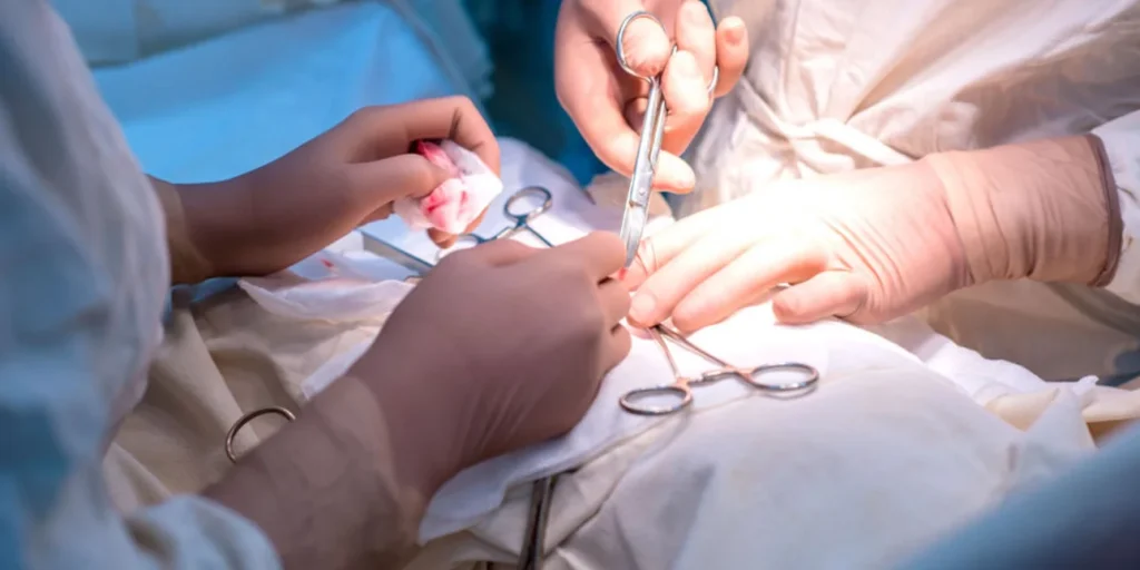 Βρέθηκε μόσχευμα για τον 15χρονο Δημήτρη που έπαθε θερμοπληξία στο Μέτσοβο -Μπήκε στο χειρουργείο