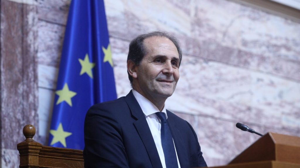 Πέθανε ο Απόστολος Βεσυρόπουλος – Υπέστη ανακοπή καρδιάς σε ηλικία 59 ετών Πέθανε ο Απόστολος Βεσυρόπουλος – Υπέστη ανακοπή καρδιάς σε ηλικία 59 ετών