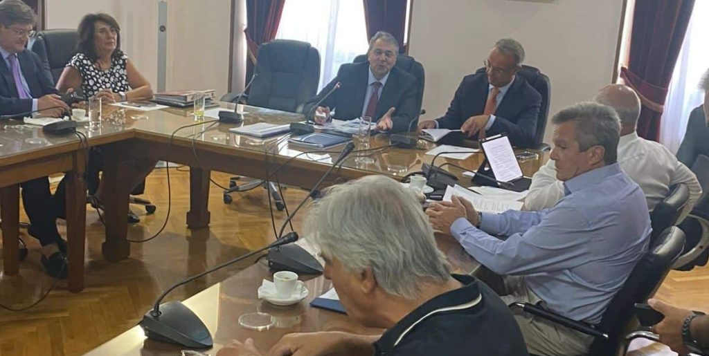 Ο Χρ. Σταϊκούρας στο Εμπορικό & Βιομηχανικό Επιμελητήριο Πειραιώς – Συμμετοχή στη συνεδρίαση του Διοικητικού Συμβουλίου της 15ης Σεπτεμβρίου 2025