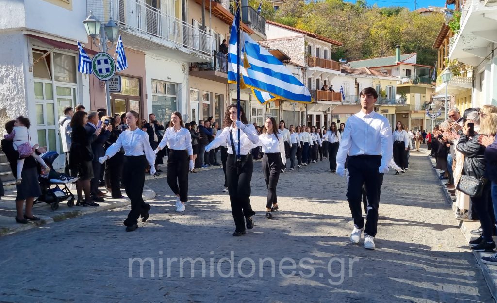 Δομοκός: Με σεβασμό και υπερηφάνεια ο εορτασμός της 28ης Οκτωβρίου(φωτογραφίες-video)