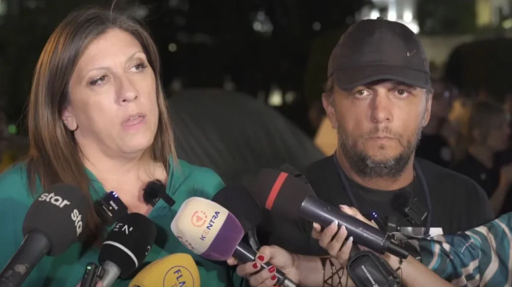 Θυροκολλήθηκε στο γραφείο της Κωνσταντοπούλου η νέα πρόσκληση εκταφής του Ντένις Ρούτσι Θυροκολλήθηκε στο γραφείο της Κωνσταντοπούλου η νέα πρόσκληση εκταφής του Ντένις Ρούτσι