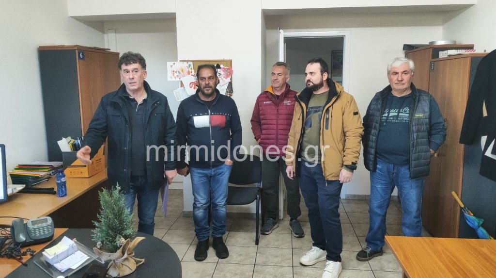 Μηχανοκίνητη πορεία των αγροτών του Δομοκού προς τον ΟΠΕΚΕΠΕ στη Λαμία ΟΠΕΚΕΠΕ(video-φωτογραφίες)