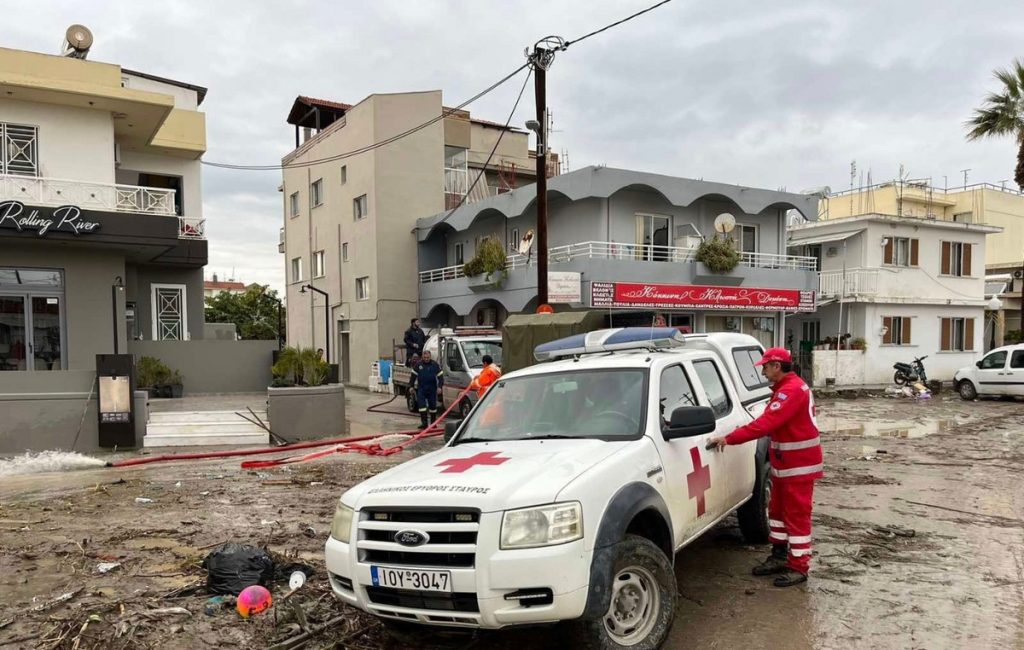 Ε.Ε.Σ.: 10 βασικές συμβουλές για προστασία κατά τη διάρκεια πλημμυρικών φαινομένων