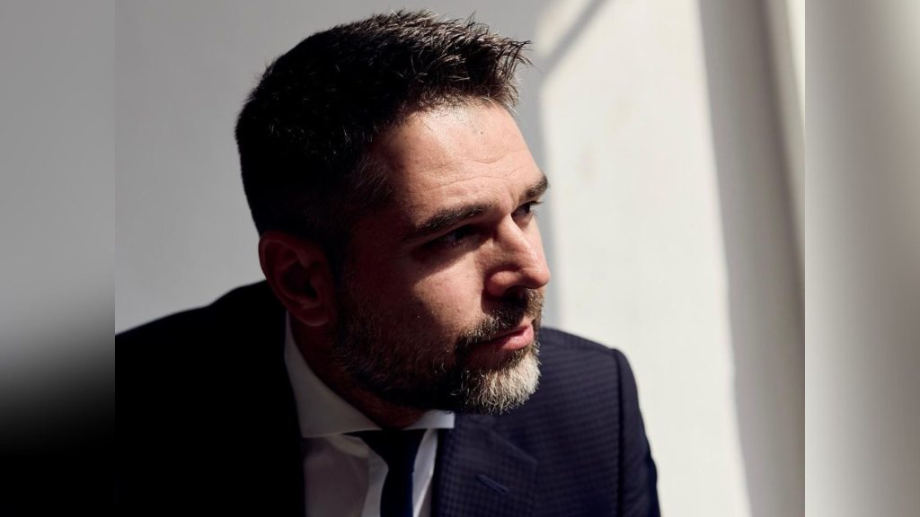 Το «management των αρίστων» βλάπτει σοβαρά τα δημόσια ταμεία