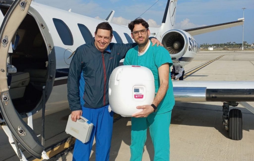 Νέα υπερσύγχρονη συσκευή μεταφοράς καρδιάς ενισχύει τις μεταμοσχεύσεις στο Ωνάσειο Νοσοκομείο
