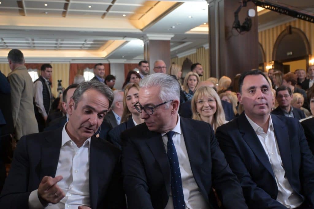 Δείτε σε απευθείας μετάδοση το προσυνέδριο της Νέας Δημοκρατίας στη Λάρισα παρουσία του Κ. Μητσοτάκη