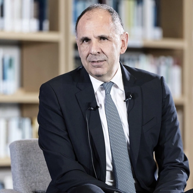 Γεραπετρίτης μετά τη συνάντηση με Χάφταρ: Πρόθεσή μας η Ελλάδα να είναι ενεργητικά παρούσα στη Λιβύη, αναγκαία η συνεργασία μας στο μεταναστευτικό Γεραπετρίτης μετά τη συνάντηση με Χάφταρ: Πρόθεσή μας η Ελλάδα να είναι ενεργητικά παρούσα στη Λιβύη, αναγκαία η συνεργασία μας στο μεταναστευτικό