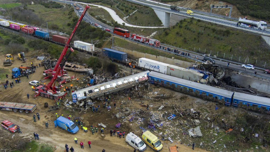 Τέμπη: Αποζημίωση 400.000 ευρώ σε συγγενείς θύματος θα καταβάλει το Δημόσιο Τέμπη: Αποζημίωση 400.000 ευρώ σε συγγενείς θύματος θα καταβάλει το Δημόσιο