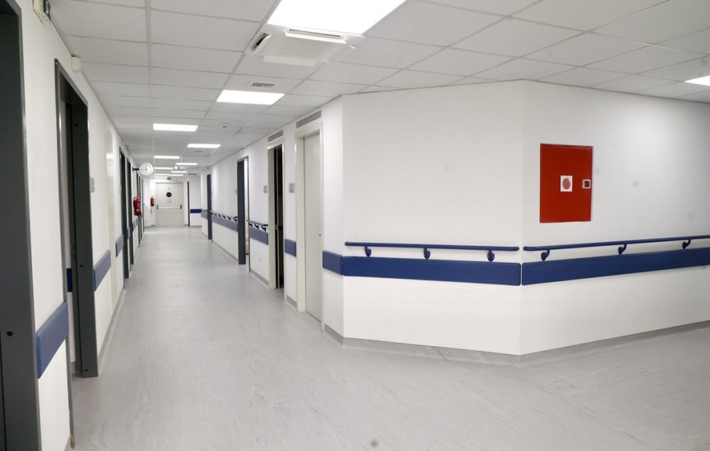 ΠΑΣΟΚ: Η αναστολή εφημέρευσης και εισαγωγών στις Παθολογικές του Νοσοκομείου Καλαμάτας επιβεβαιώνει την κατάρρευση του ΕΣΥ