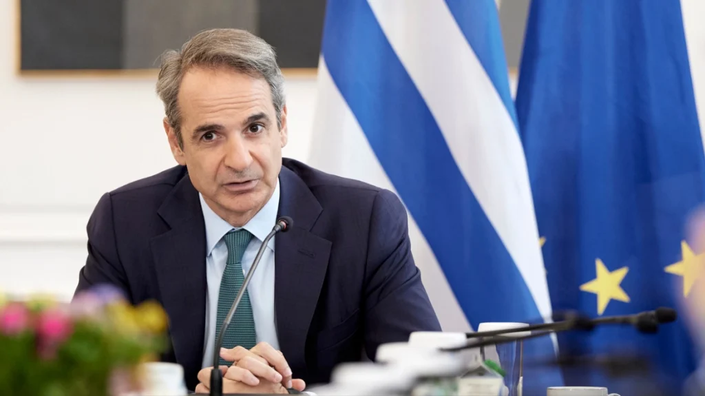 Επιδότηση σε diesel και τον Μάιο και άρση κατάσχεσης τραπεζικού λογαριασμού για χρέη, δείτε τα 8 μέτρα που ανακοίνωσε ο Μητσοτάκης