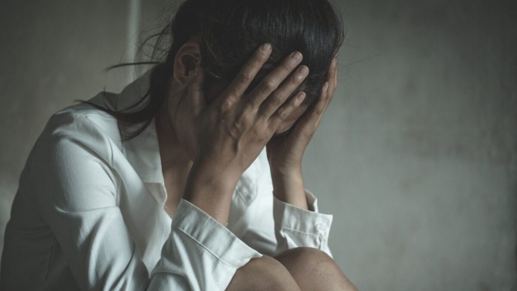 Σοκάρουν οι καταγγελίες κοριτσιών σε βάρος πρώην αρχιμανδρίτη για βιασμό: «Με χάιδευε στο στήθος για να με ευλογήσει»