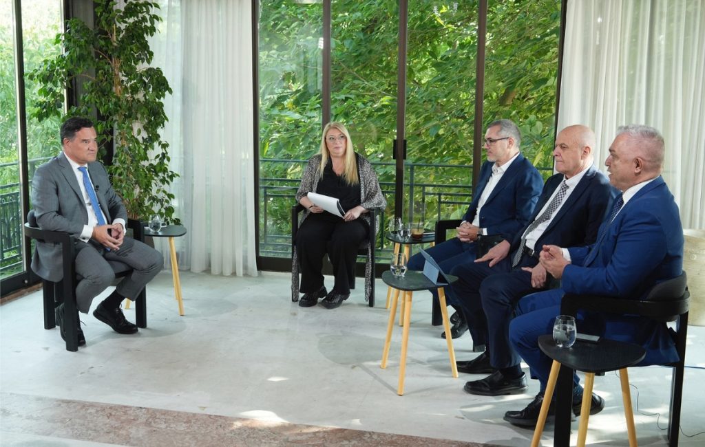 Καινοτομία και clawback: Το μεγάλο στοίχημα για να φτάνουν οι θεραπείες του αύριο στους Έλληνες ασθενείς – Τι αποκάλυψε ο Άδωνις Γεωργιάδης Καινοτομία και clawback: Το μεγάλο στοίχημα για να φτάνουν οι θεραπείες του αύριο στους Έλληνες ασθενείς – Τι αποκάλυψε ο Άδωνις Γεωργιάδης