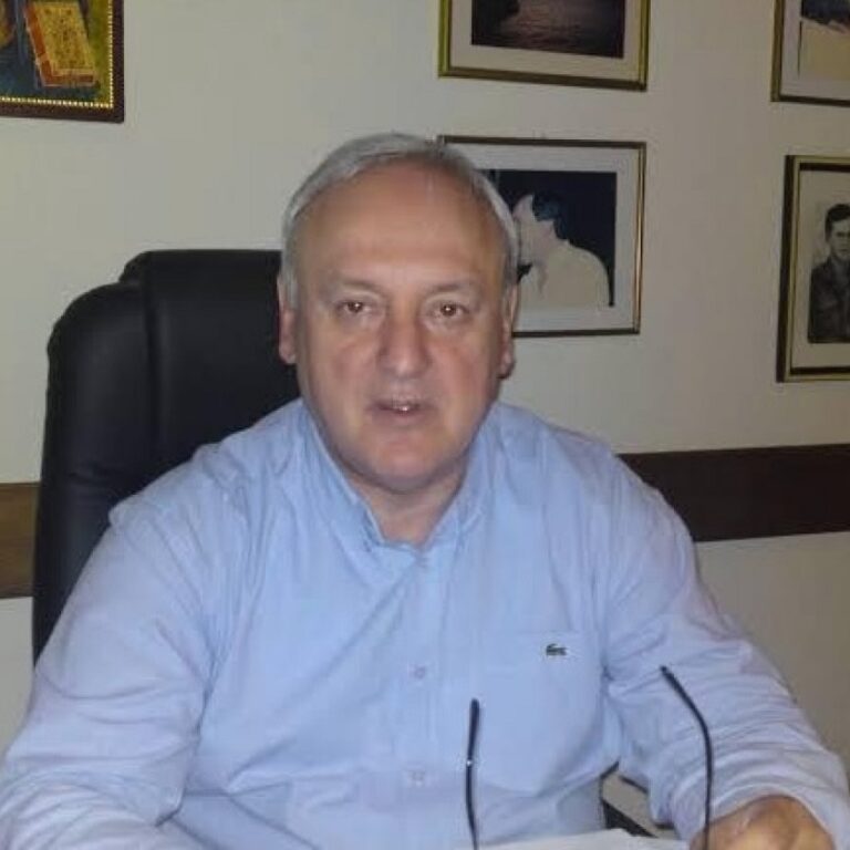Νεκρός ο ποινικολόγος Σταύρος Γεωργίου – Βρέθηκε στο γραφείο του, ενδείξεις για εγκληματική ενέργεια Νεκρός ο ποινικολόγος Σταύρος Γεωργίου – Βρέθηκε στο γραφείο του, ενδείξεις για εγκληματική ενέργεια