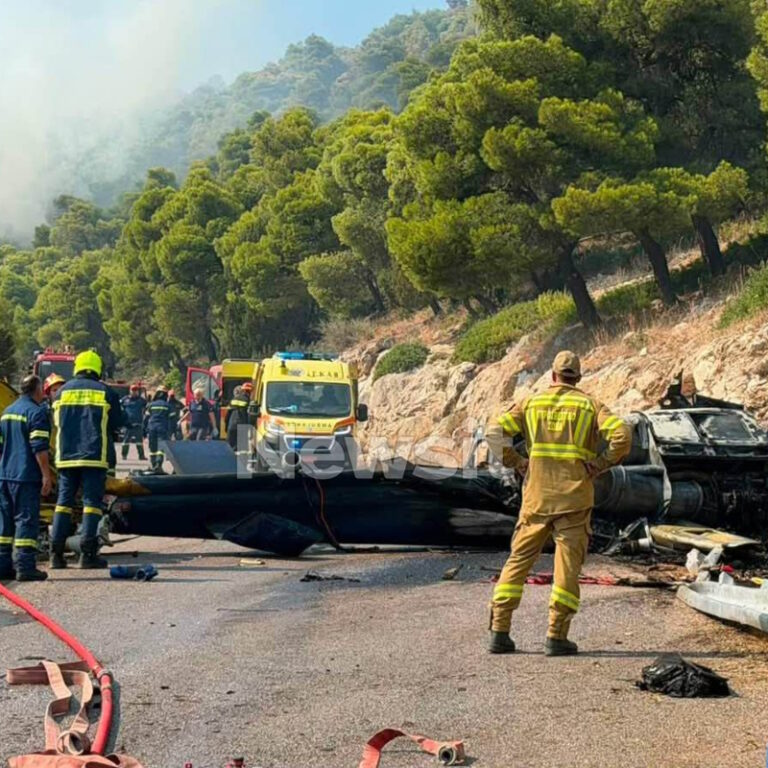 Ψάθα: Συνελήφθη αδελφός αντιδημάρχου – Έσπασε το μπλόκο της ΕΛΑΣ και έπεσε με το αυτοκίνητό του στα συντρίμμια του ελικοπτέρου Ψάθα: Συνελήφθη αδελφός αντιδημάρχου – Έσπασε το μπλόκο της ΕΛΑΣ και έπεσε με το αυτοκίνητό του στα συντρίμμια του ελικοπτέρου