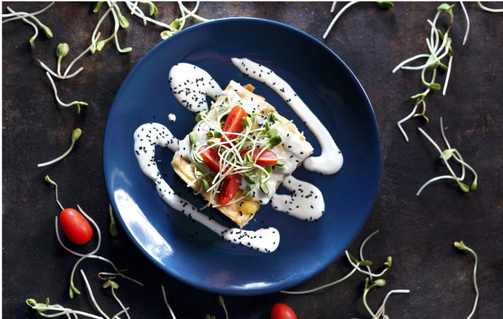 Cottage cheese ή tofu; Ποιο κερδίζει τελικά τη μάχη της πρωτεΐνης;