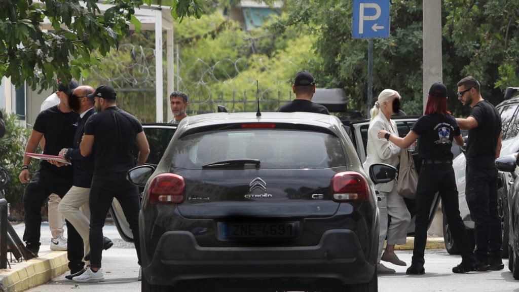 Γιώργος Μαζωνάκης: Στη φυλακή μετά από απολογία-μαμούθ 18 ωρών οι δύο γιατροί του Κολωνακίου