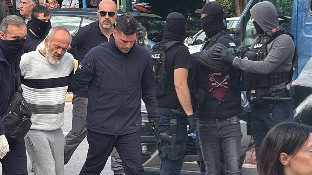 Με βαριές κατηγορίες οι δύο Έλληνες και ο Αλβανός που σκότωσαν έξι ανθρώπους για ένα κομμάτι χαλκού