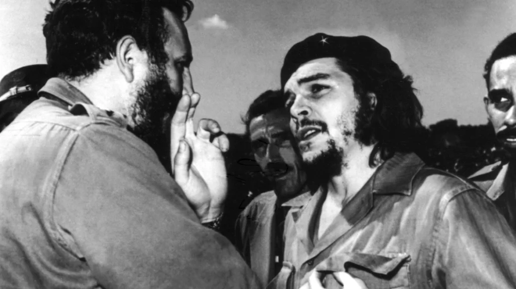 Οι τελευταίες ώρες του Ερνέστο Τσε Γκεβάρα: Η σύλληψη, η μυστική εντολή «700» και τα λόγια πριν τον θάνατό του Οι τελευταίες ώρες του Ερνέστο Τσε Γκεβάρα: Η σύλληψη, η μυστική εντολή «700» και τα λόγια πριν τον θάνατό του
